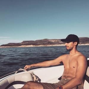 Meet your Posher, Chris